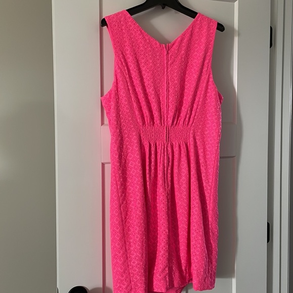 Lilly Pulitzer Eyelet shift dress with tie front, brand new size 16 - Picture 2 of 2